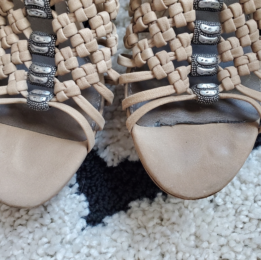 B Makowsky woven platform sandals - Picture 6 of 11